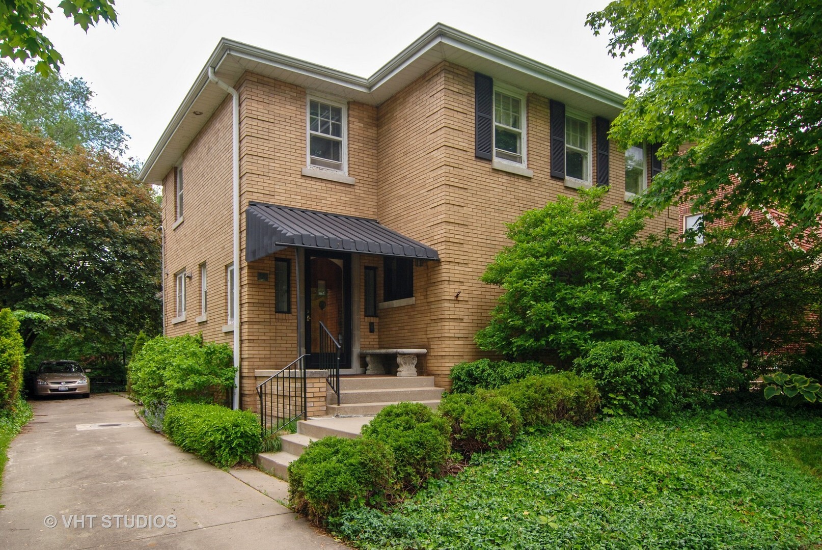 Property Photo: 721 Selborne Road IL 60546