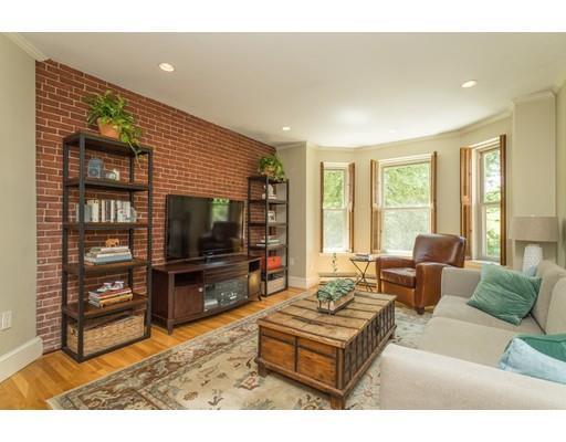 Property Photo:  23 Monument Sq 2  MA 02129 