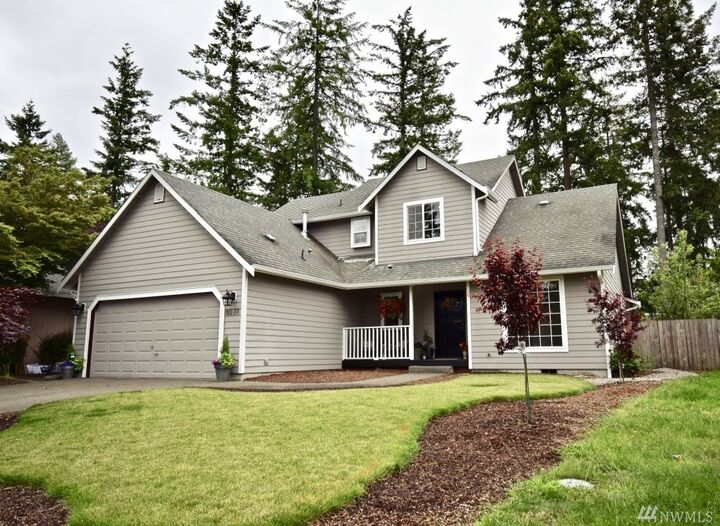 8631 Christa Dr NE  Lacey WA 98516 photo