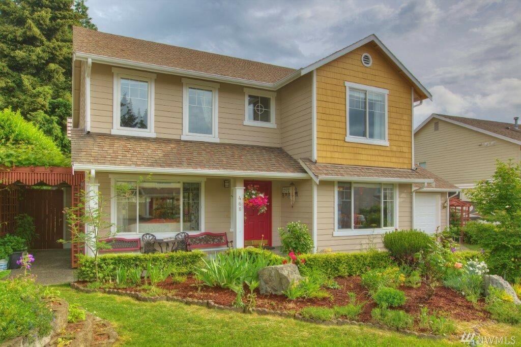 Property Photo:  468 S 190th St  WA 98148 