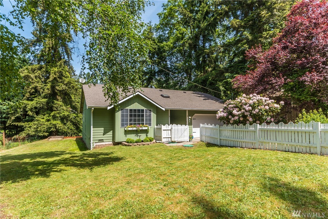 Property Photo:  3635 Kingston Ct  WA 98236 