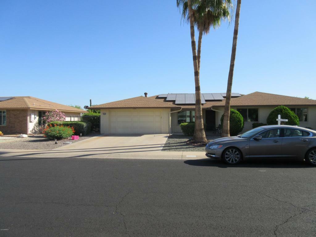 Property Photo:  9512 W Glen Oaks Circle  AZ 85351 