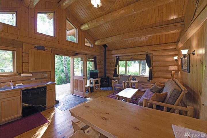 Property Photo:  40 Wolf Ridge Lane  WA 98862 