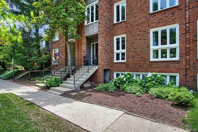 Property Photo:  4494 Laclede Avenue   63108 