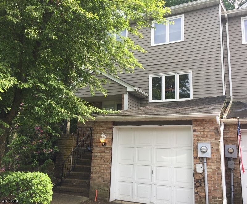 Property Photo:  90 Stockton Ct  NJ 07950 