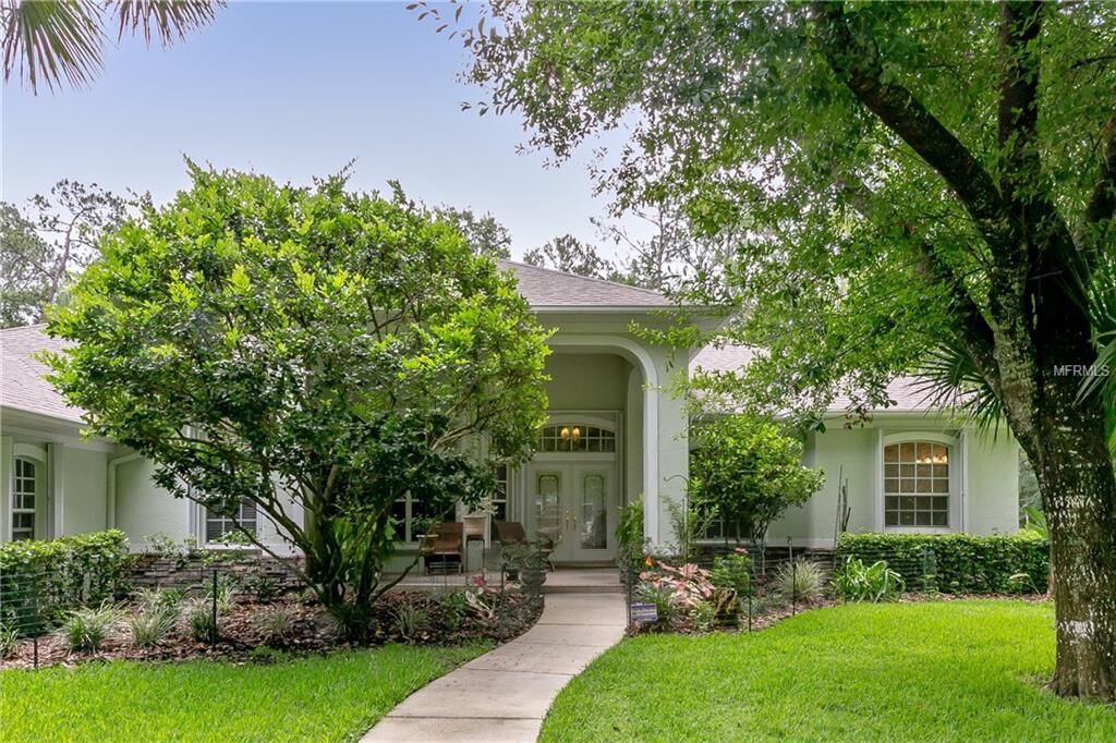 Property Photo:  9322 Saint Leger Place  FL 33544 