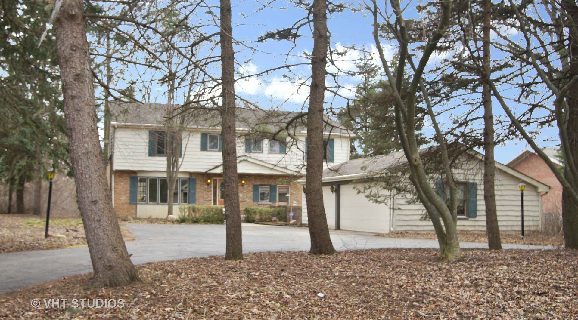 Property Photo:  22W373 Crest Avenue  IL 60157 