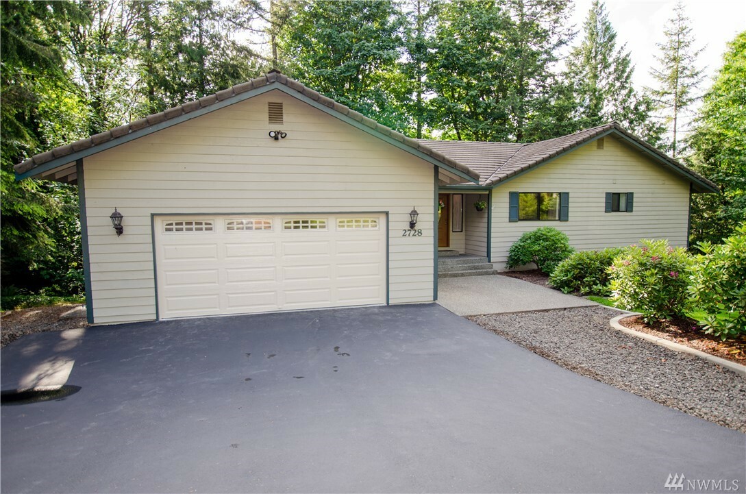 Property Photo:  2728 SE Arthur Ct  WA 98367 