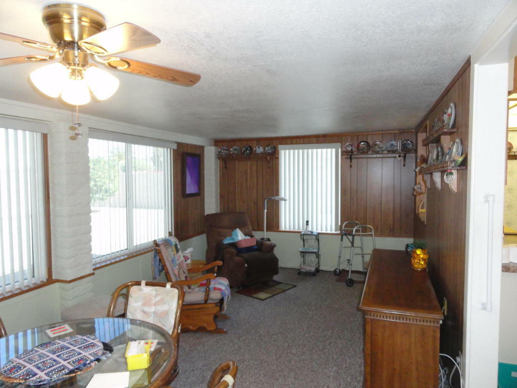 Property Photo:  9638 W Glen Oaks Circle N  AZ 85351 