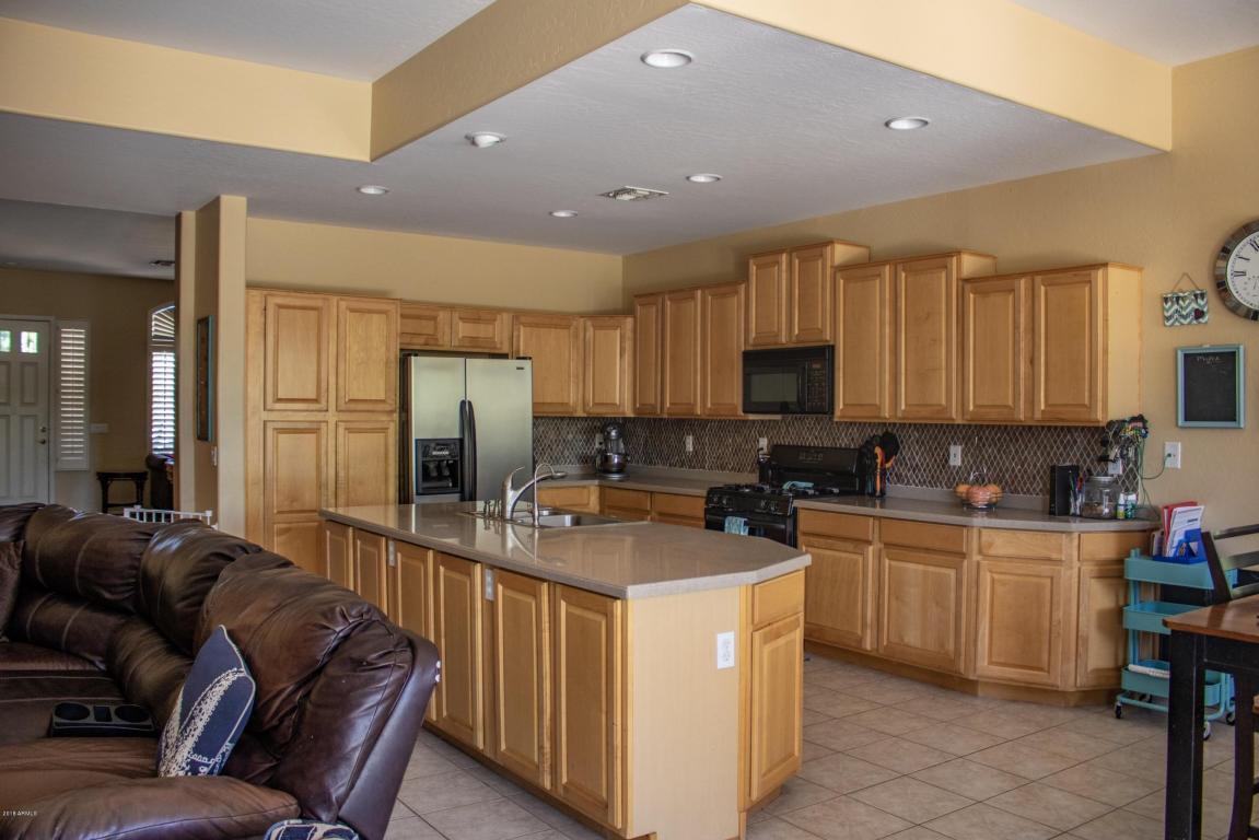 Property Photo: 6111 W Topeka Drive AZ 85308