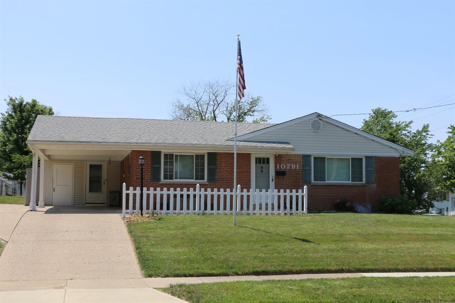 Property Photo: 10791 Willfleet Drive OH 45241