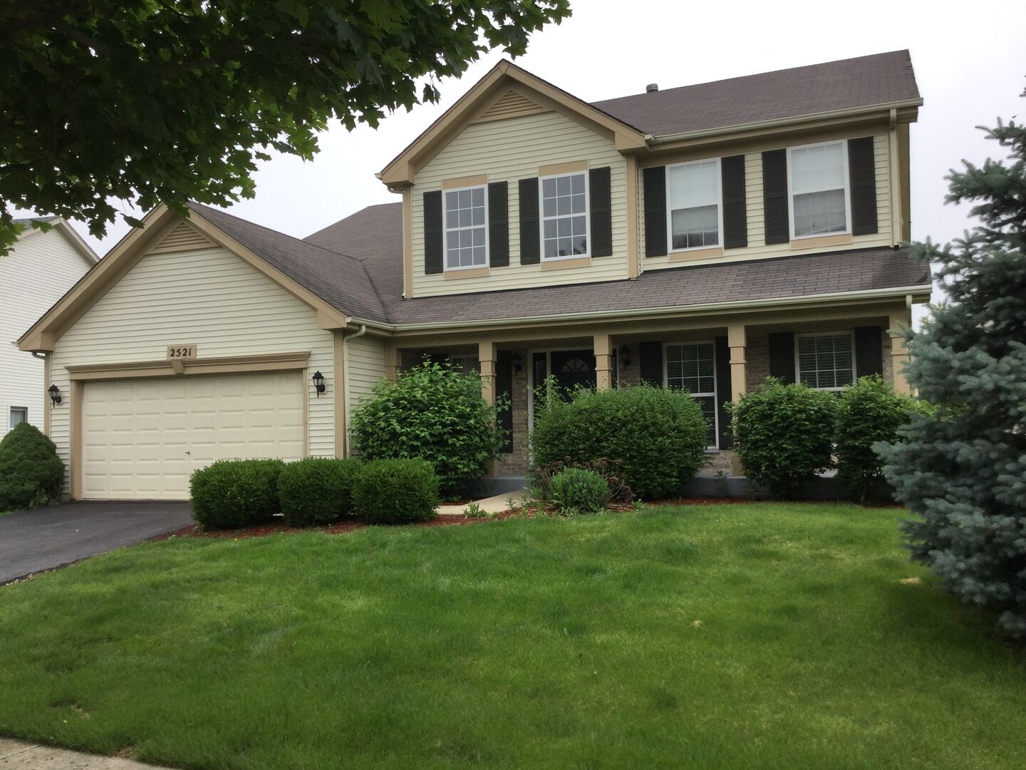 Property Photo:  2521 Sagamore Circle  IL 60503 