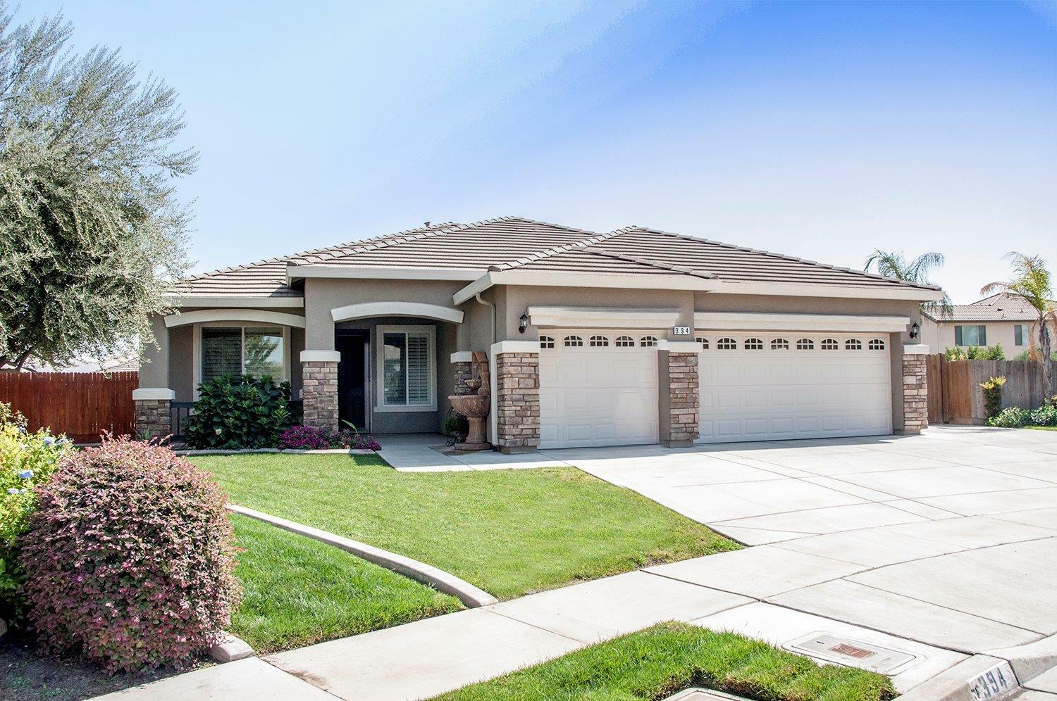 Property Photo:  394 Campbell Court  CA 93274 