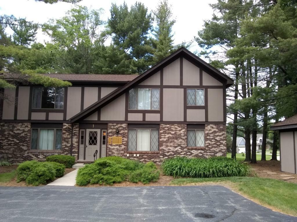 Property Photo: 90 Potawatomi Rd 1C WI 53191