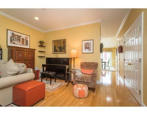 Property Photo:  57 Chelsea St 57  MA 02129 