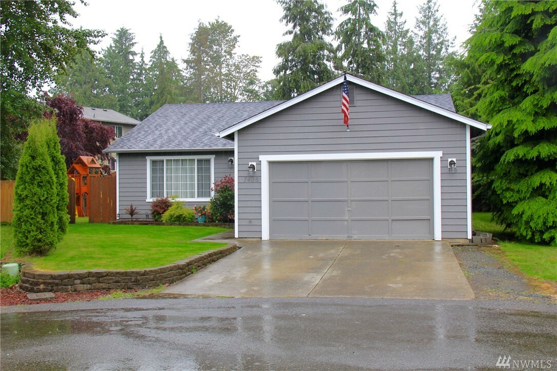 Property Photo:  7408 50 Place NE  WA 98270 