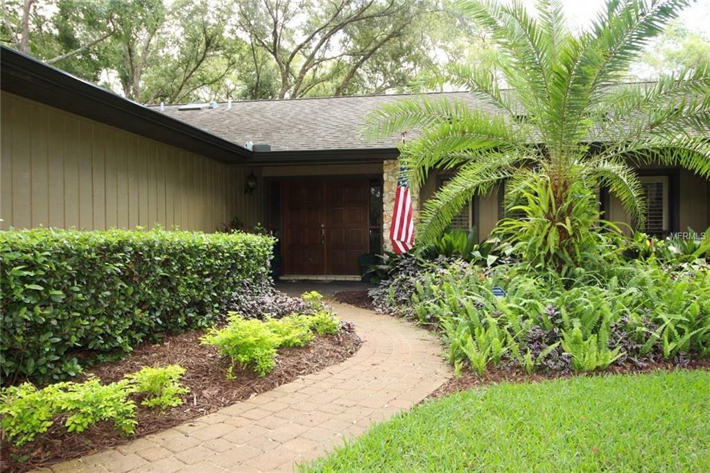 Property Photo:  111 W Greentree Lane  FL 32746 