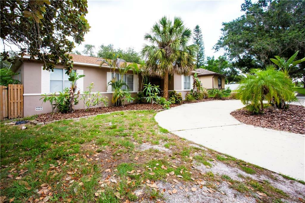 Property Photo:  4945 Burlington Avenue N  FL 33710 