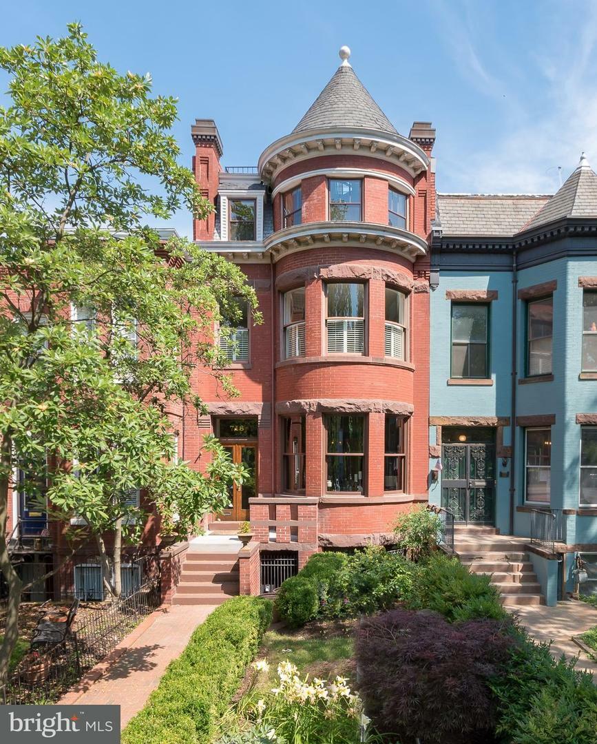 Property Photo: 718 North Carolina Avenue SE DC 20003