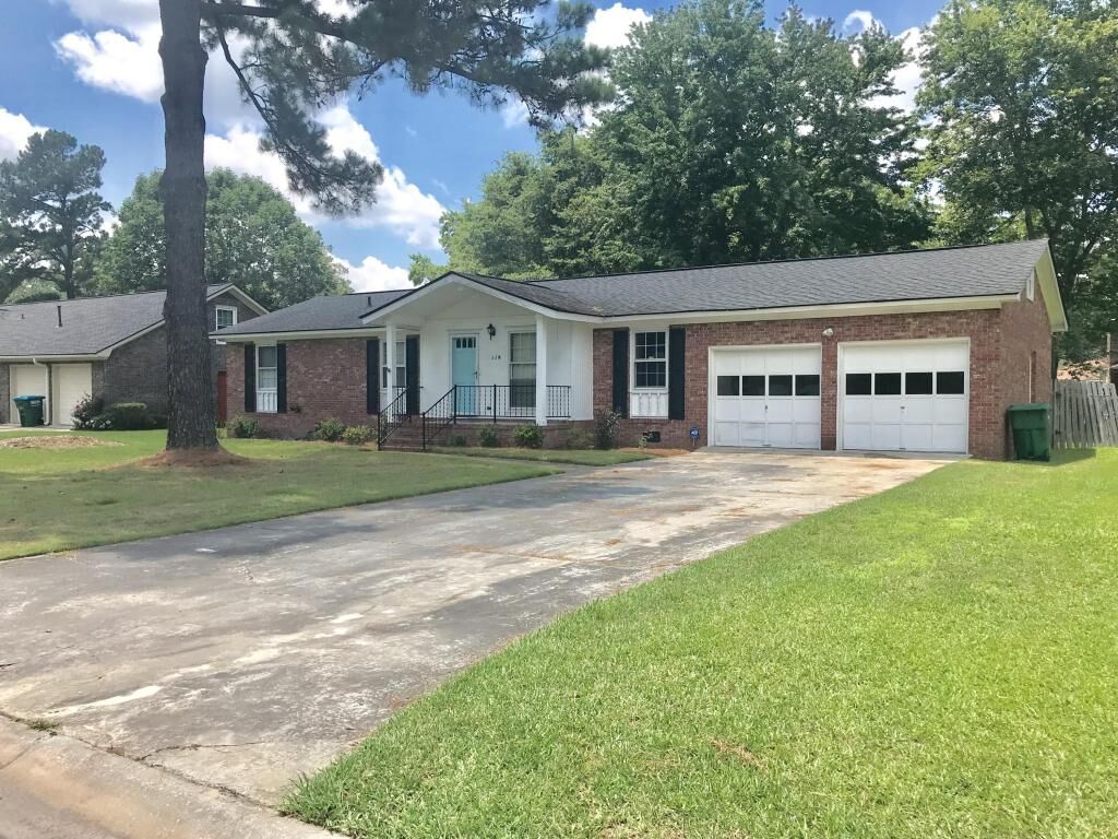 Property Photo:  119 Sandtrap Road  SC 29483 