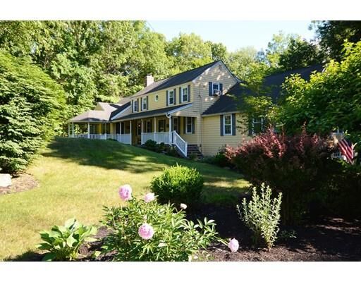 Property Photo: 10 Lincoln Dr MA 01879