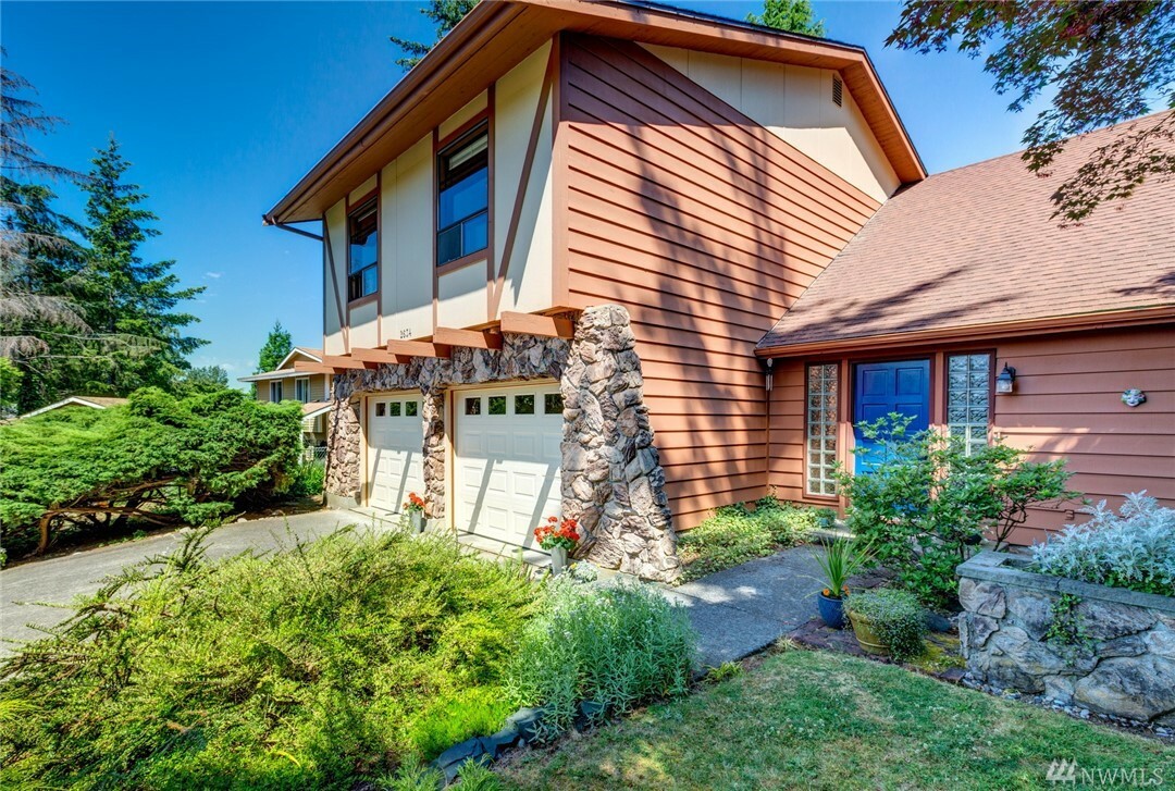 Property Photo:  2634 Vining Place  WA 98226 