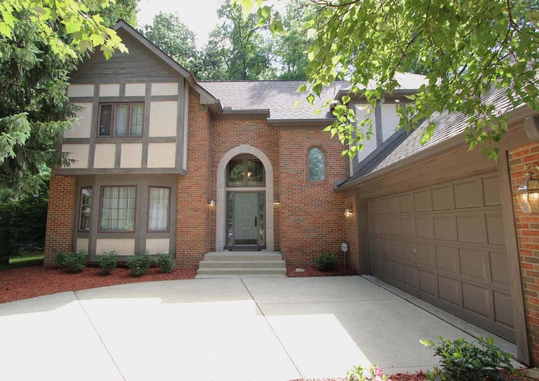 Property Photo:  166 Fawn Court  OH 43081 