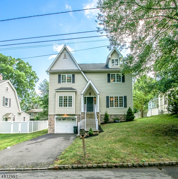 Property Photo:  812 Cleveland Ave  NJ 07076 