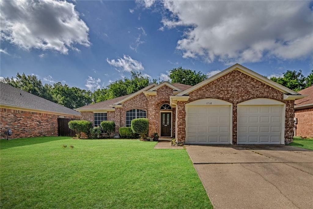 Property Photo:  1718 Farmington Drive  TX 76063 