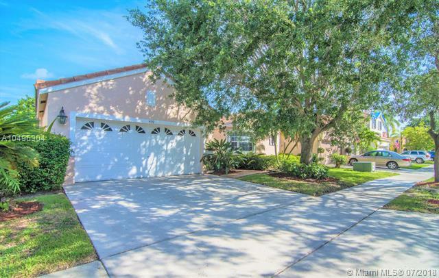 Property Photo:  459 Cambridge Ln  FL 33326 