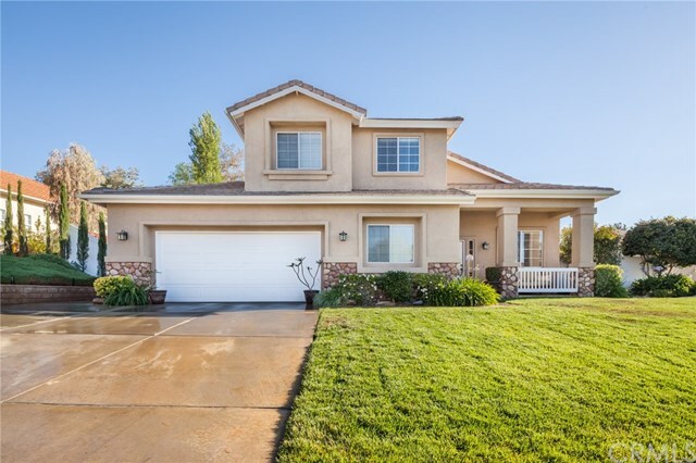 Property Photo:  41117 Promenade Chardonnay  CA 92591 