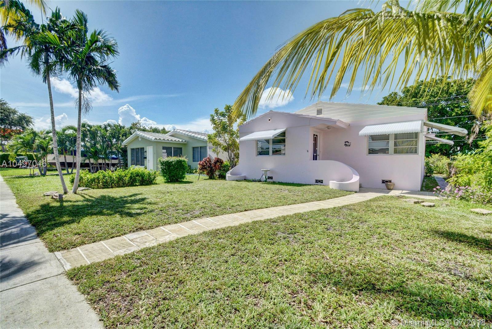 Property Photo:  1515 Jackson St  FL 33020 