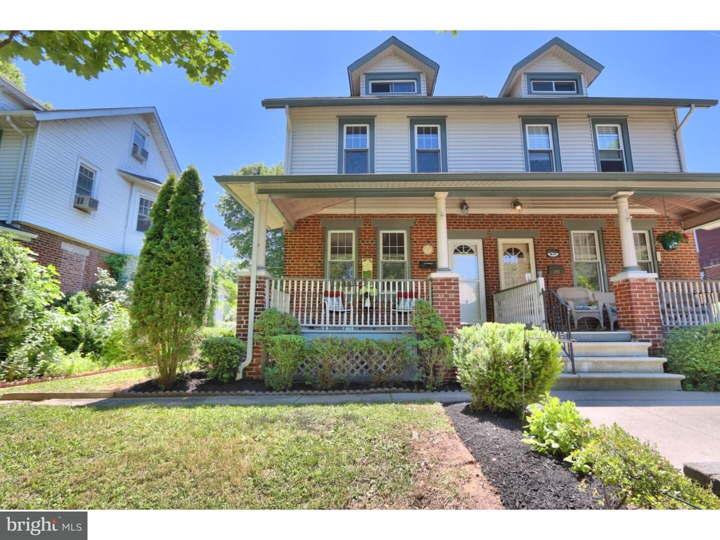 Property Photo:  604 Sycamore Terrace  NJ 08035 