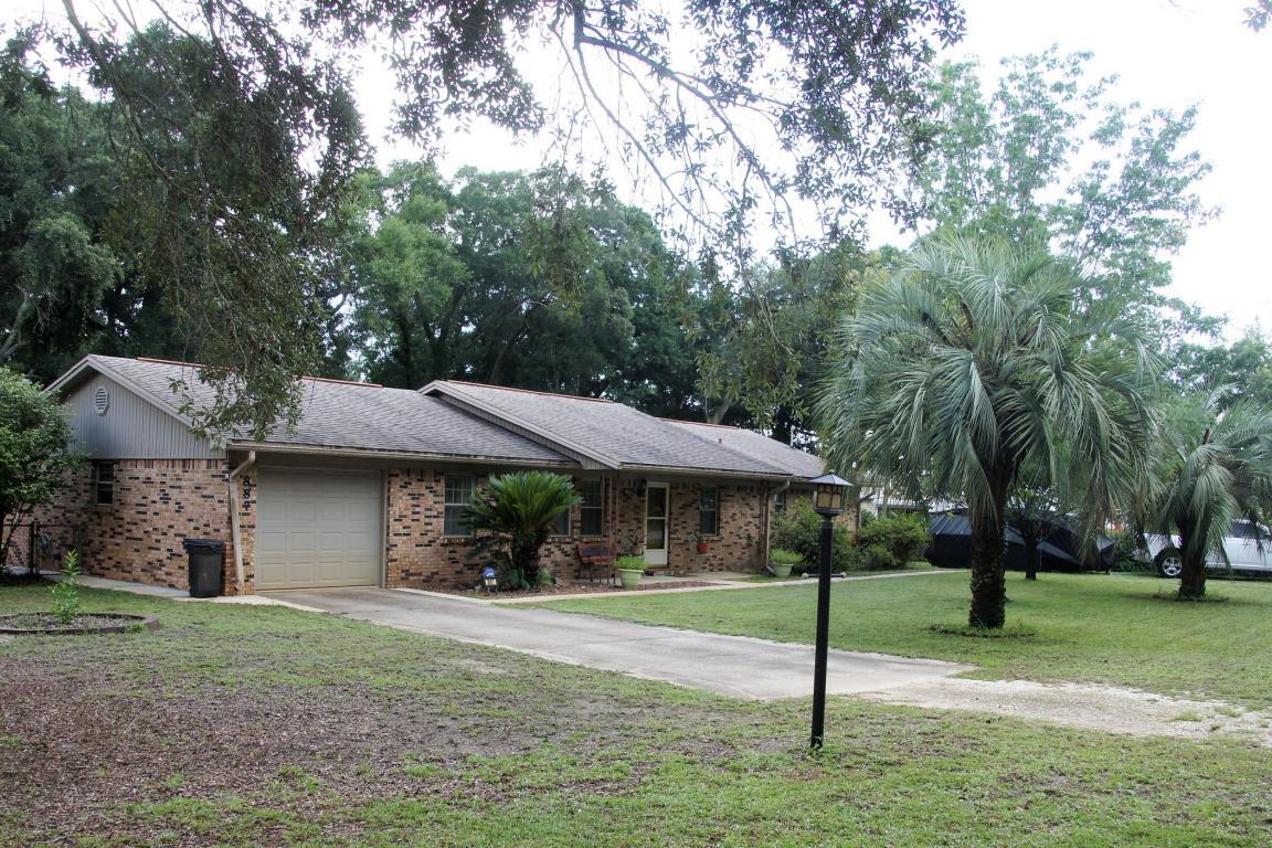 Property Photo:  887 Satsuma Road  FL 32578 
