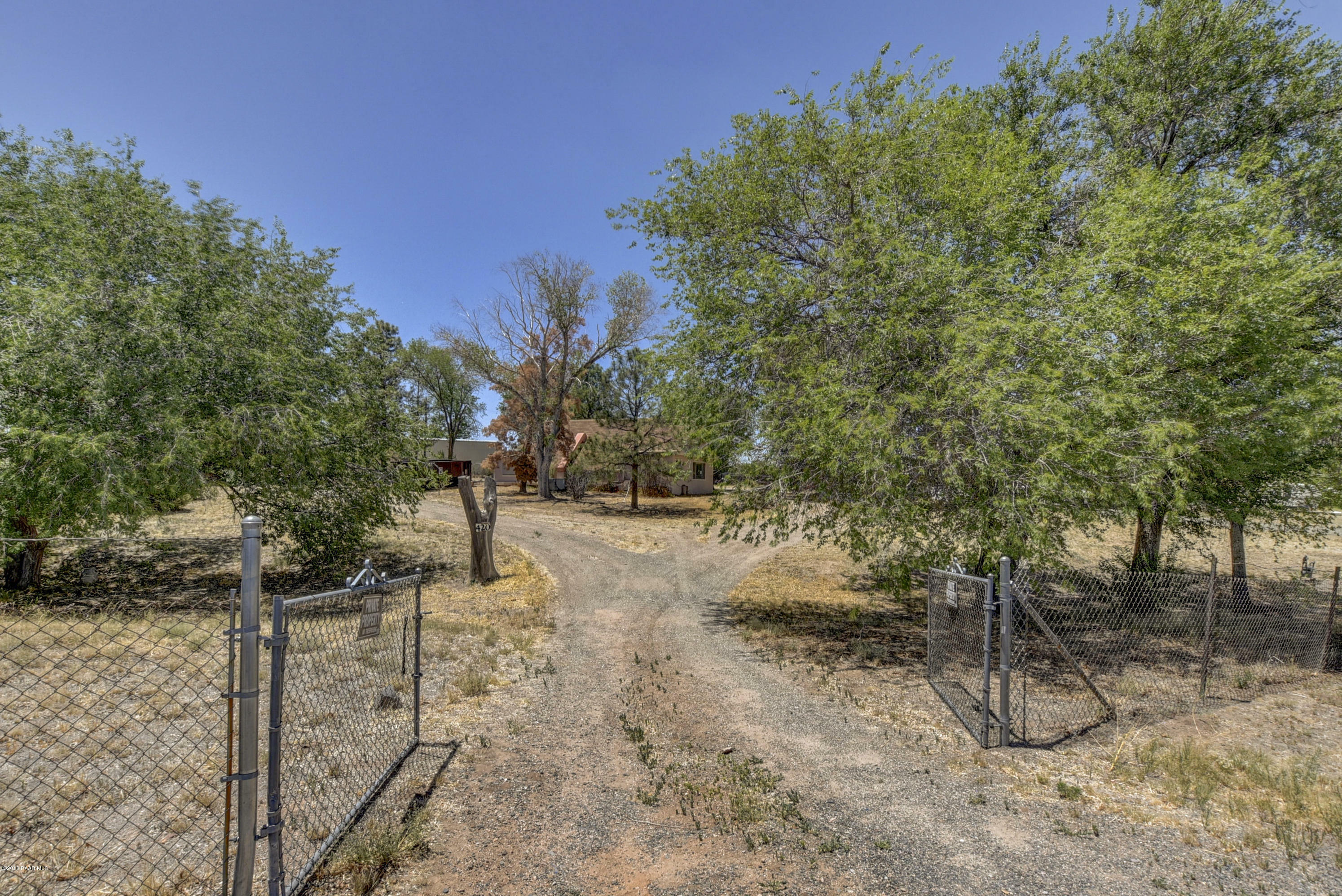 Property Photo:  420 Karen Drive  AZ 86323 