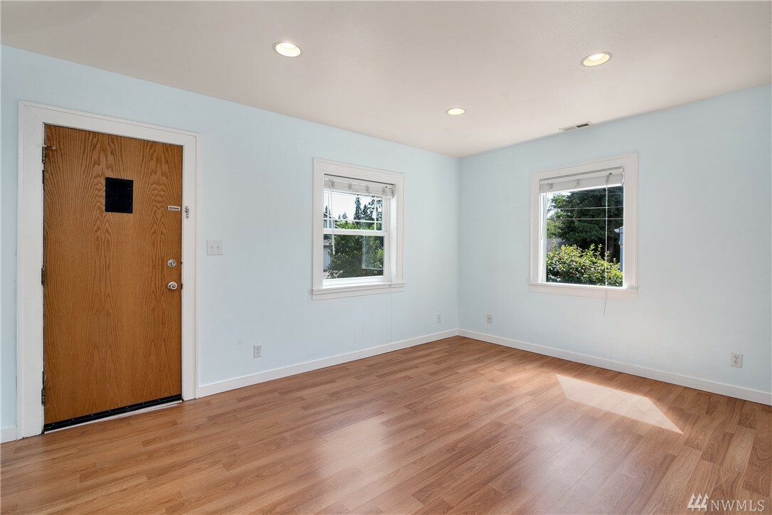 Property Photo: 127 47th St SW WA 98203