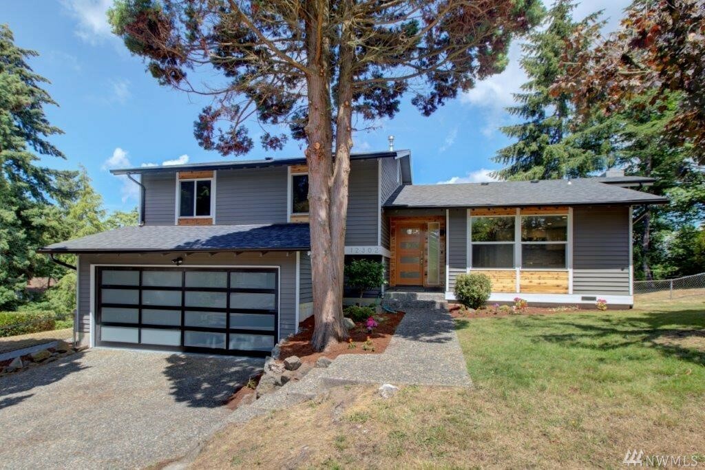 Property Photo:  12302 SE 46th Ct  WA 98006 