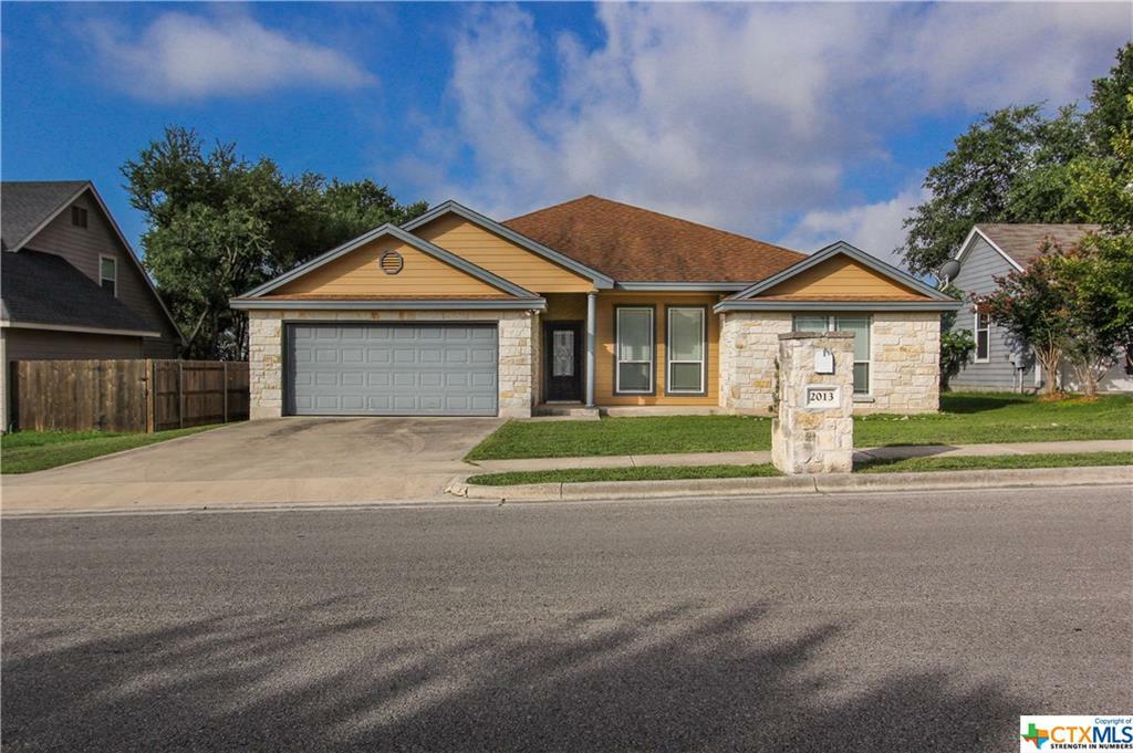 Property Photo:  2013 Meadow View  TX 78666 