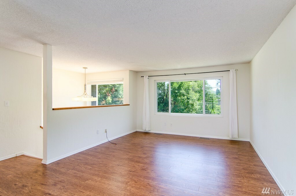 Property Photo:  3808 Commercial Ave  WA 98221 