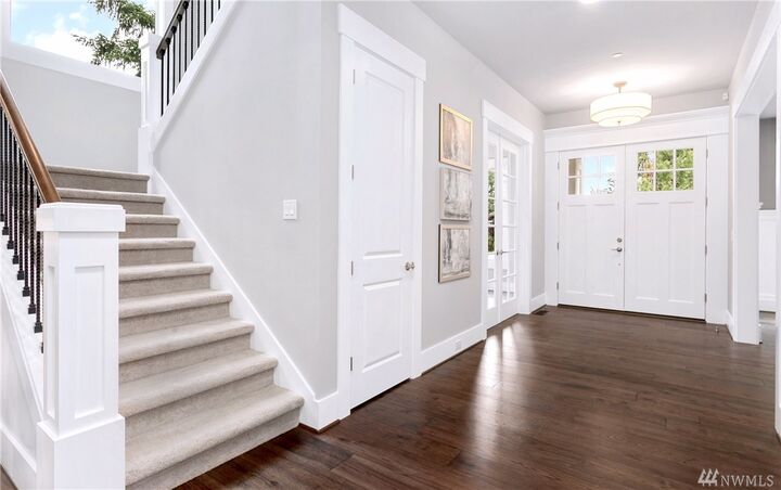 Property Photo:  3411 96th Ave SE  WA 98040 