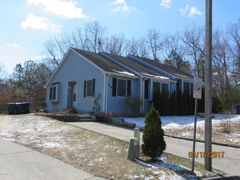 Property Photo: 114 Winged Foot Court W NJ 08087