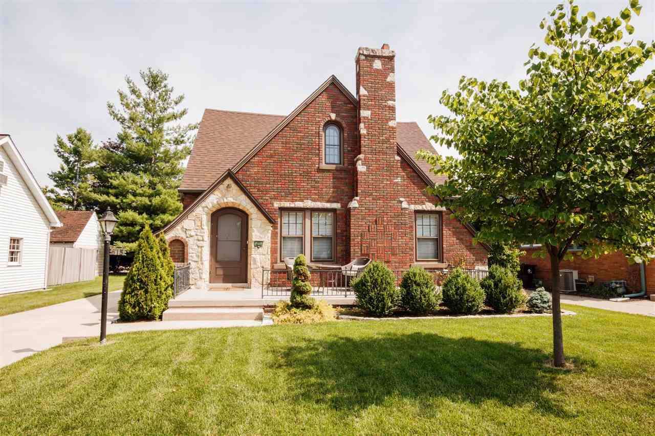 Property Photo:  615 W Richwoods  IL 61604 