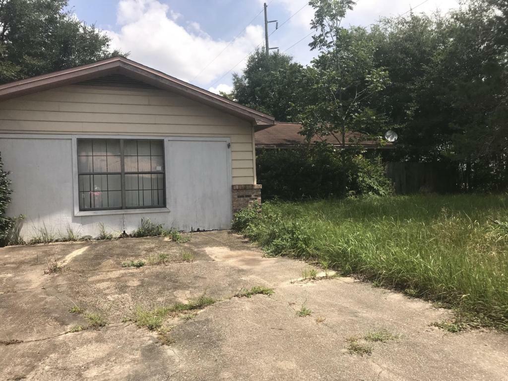 Property Photo:  433 Verb Street  FL 32547 