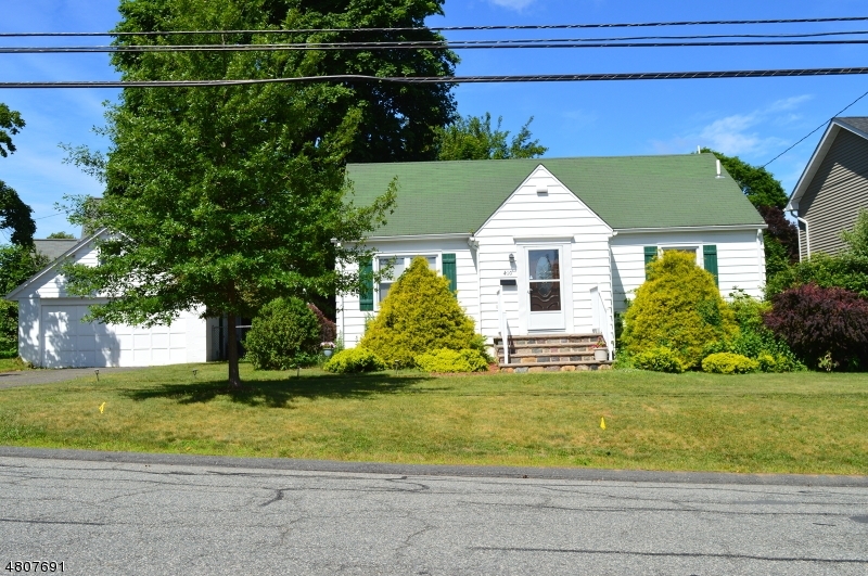 Property Photo:  410 Oak St  NJ 07005 