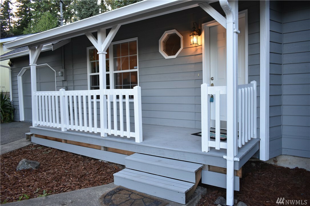 Property Photo: 7319 E Center St WA 98366