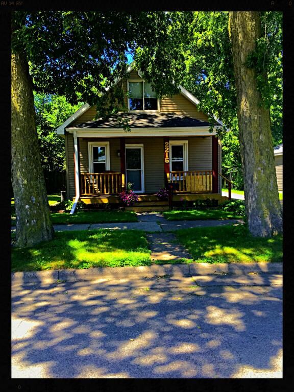 2216 13th St  La Crosse WI 54601 photo