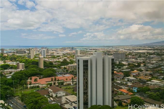 Property Photo:  2101 Nuuanu Avenue 2002  HI 96817 