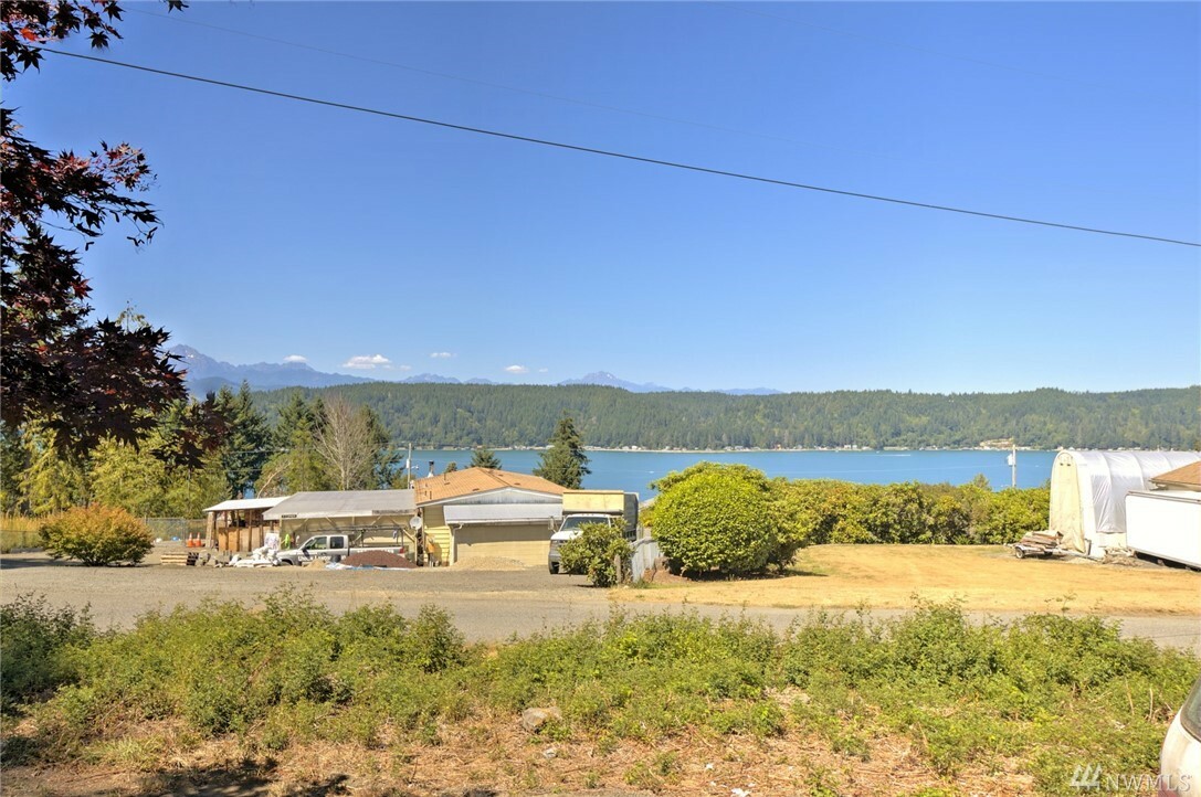 Property Photo:  421 E McReavy Rd  WA 98592 