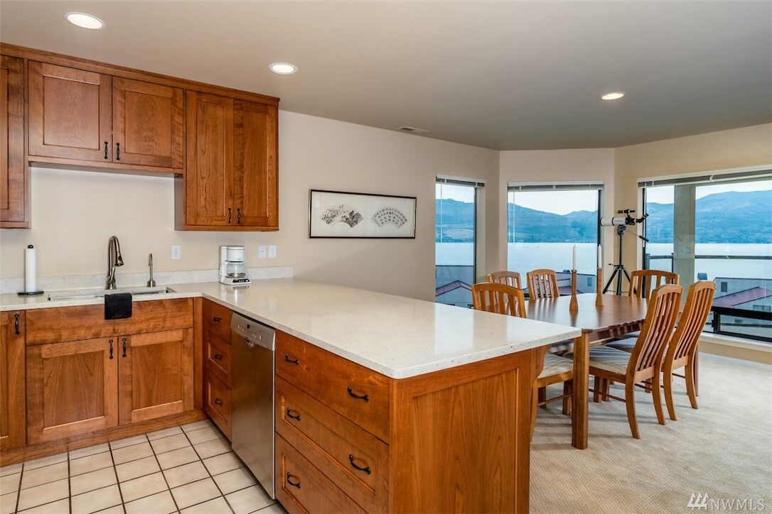 Property Photo:  100 Lake Chelan Shores Dr 19-8  WA 98816 