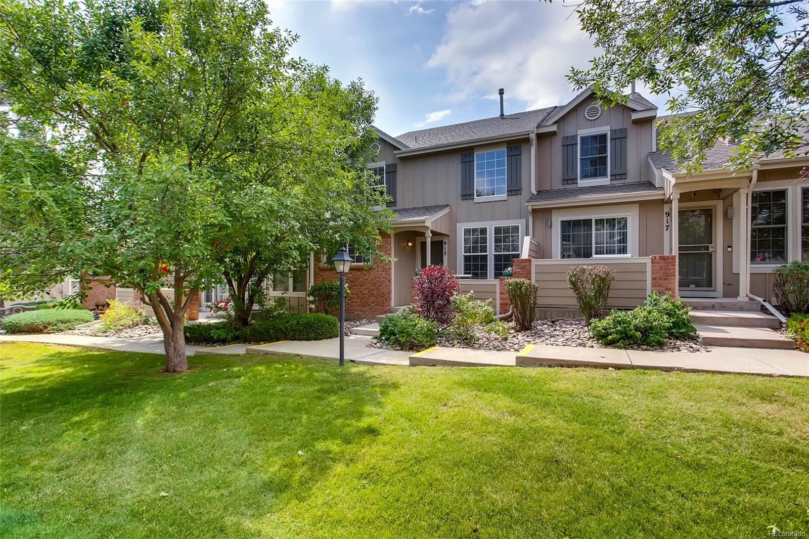Property Photo: 915 South Evanston Circle CO 80012